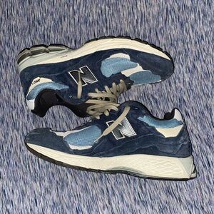 New balance 2002R size 10 1/2 good condition